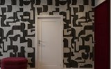 {{ gallery_item.caption|default:page.title }}